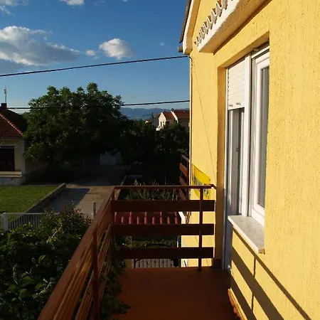P.p. Apartment *
